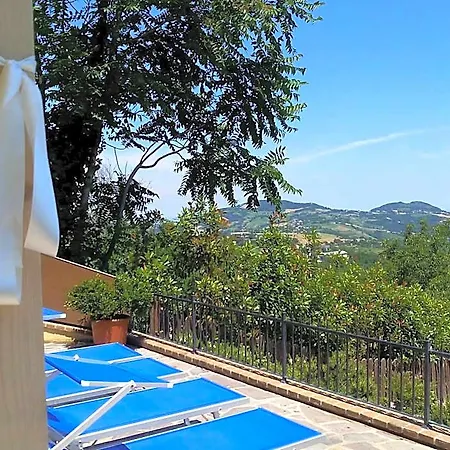 Hotel Diffuso - Il Poggetto Tra Urbino & San Marino 5*