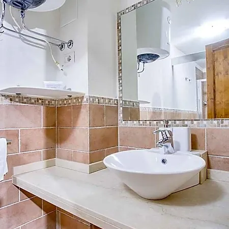 Diffuso - Il Poggetto Tra Urbino & San Marino Hotel 5*